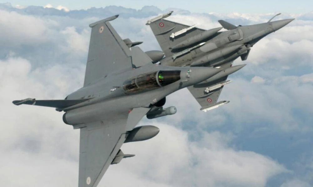 “Πύρρεια νίκη” των Rafale F4 για τη “Συμφωνία του Αιώνα”: Η εντατική “Παρισινή διπλωματία” εξασφάλισε 200 μαχητικά που θα αντικαταστήσουν τα F-15C/D Eagles του Ριάντ